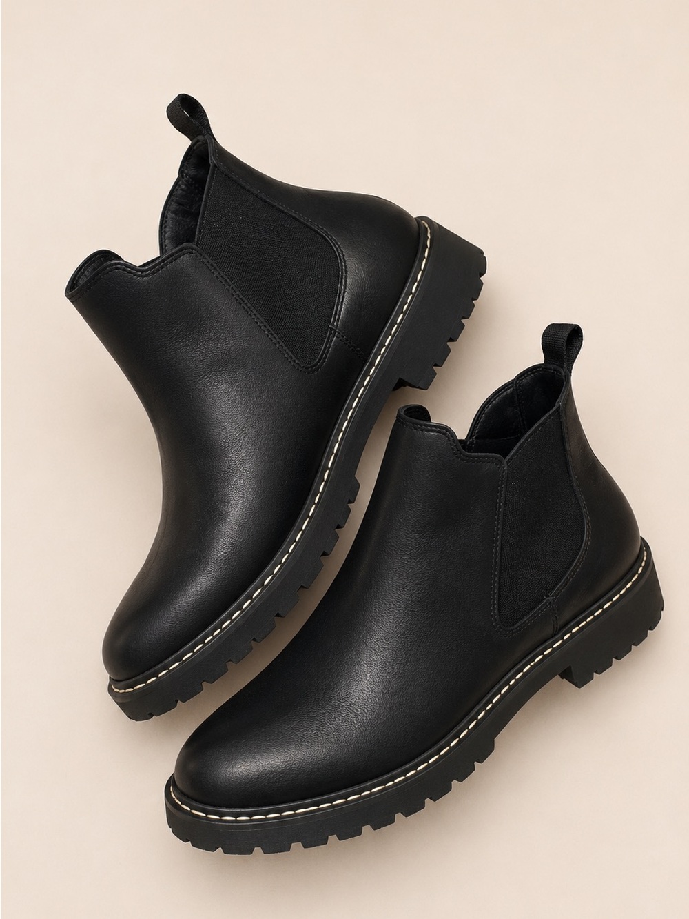 Dolce Vita Black Chelsea Ankle Boots Women’s Size 8